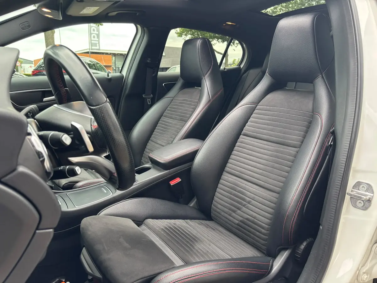180 Premium | AMG Pakket | Night Pakket | Pano | Achterruitrij Camera | Stoelverwarming
