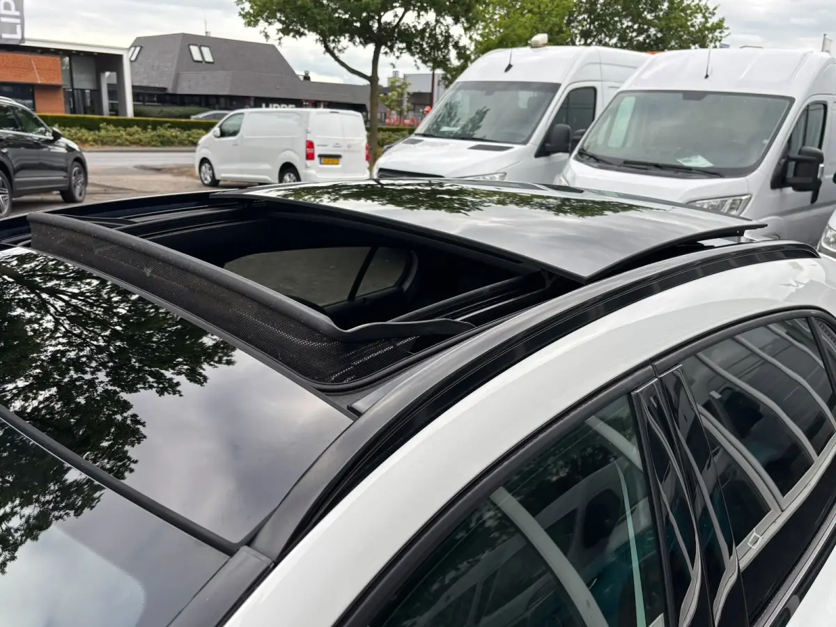 180 Premium | AMG Pakket | Night Pakket | Pano | Achterruitrij Camera | Stoelverwarming