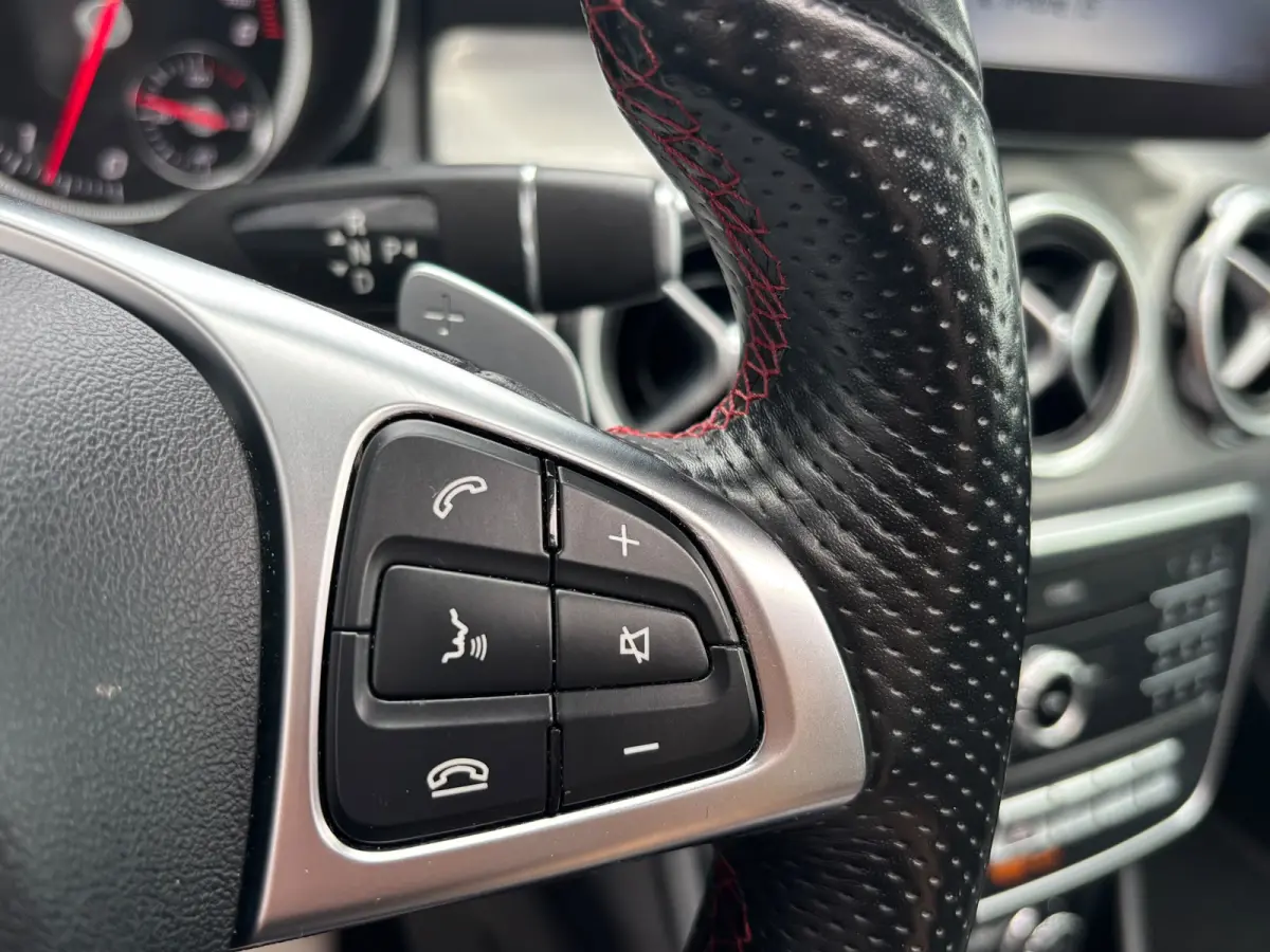 180 Premium | AMG Pakket | Night Pakket | Pano | Achterruitrij Camera | Stoelverwarming