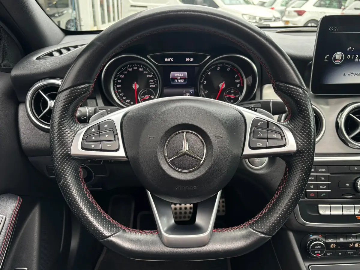 180 Premium | AMG Pakket | Night Pakket | Pano | Achterruitrij Camera | Stoelverwarming
