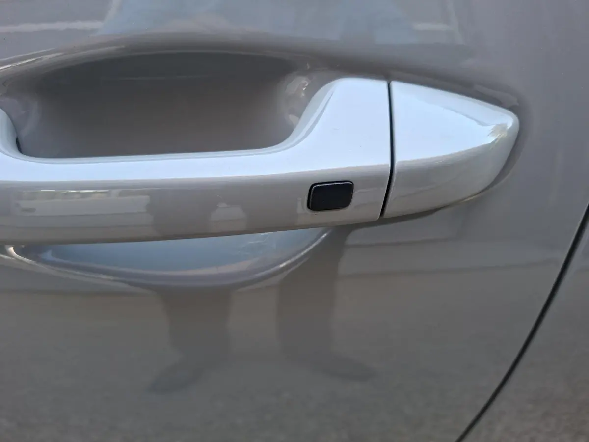 1.0 T-GDi MHEV Design Edition AUTOMAAT | STOELVERWARMING | ELEKTRISCHE ACHTERKLEP | RESTERENDE FABRIEKSGARANTIE TM 2032