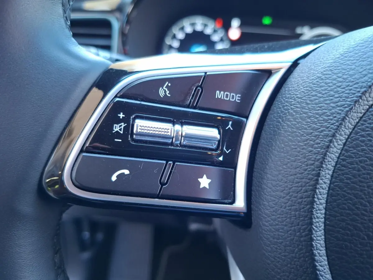 1.0 T-GDi MHEV Design Edition AUTOMAAT | STOELVERWARMING | ELEKTRISCHE ACHTERKLEP | RESTERENDE FABRIEKSGARANTIE TM 2032