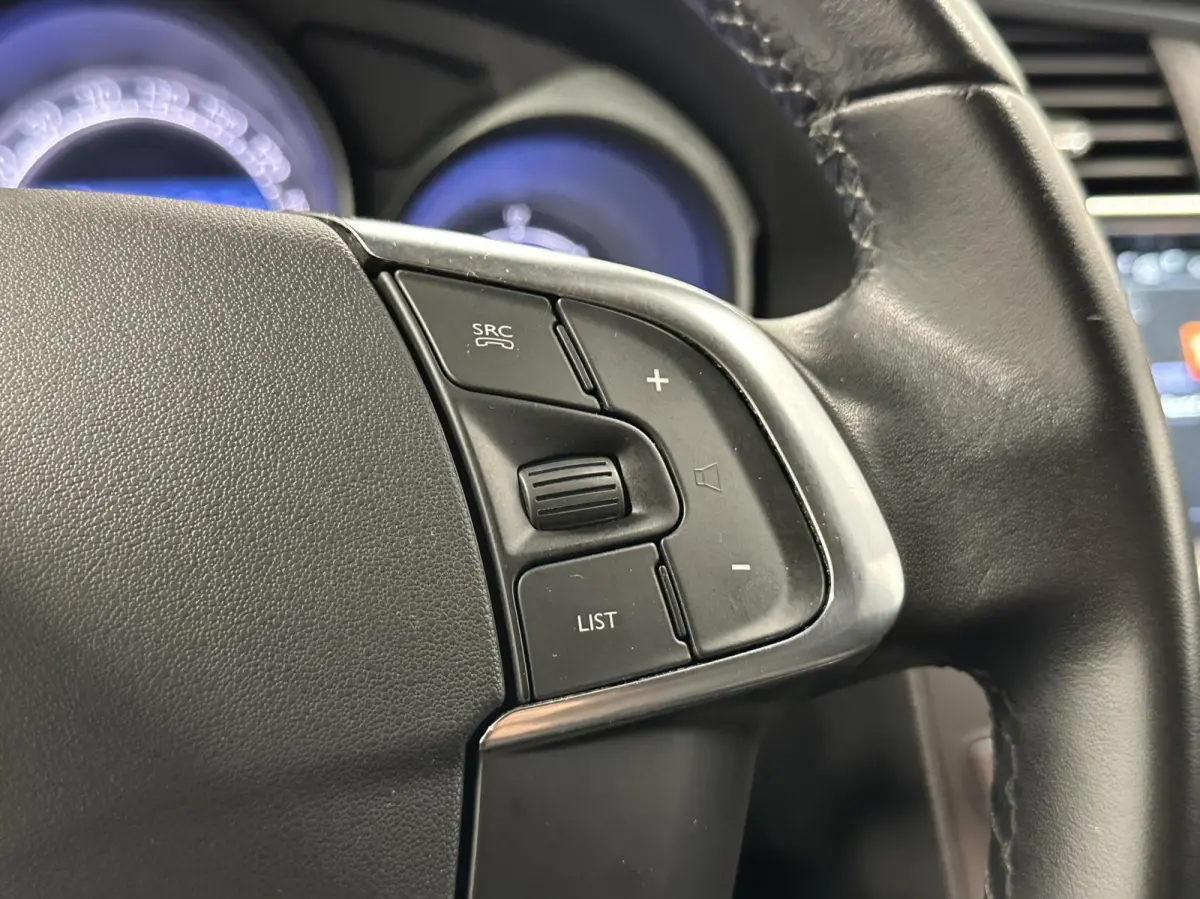 1.2 PureTech Feel Collection CARPLAY TREKHAAK CRUISE ECC LM.