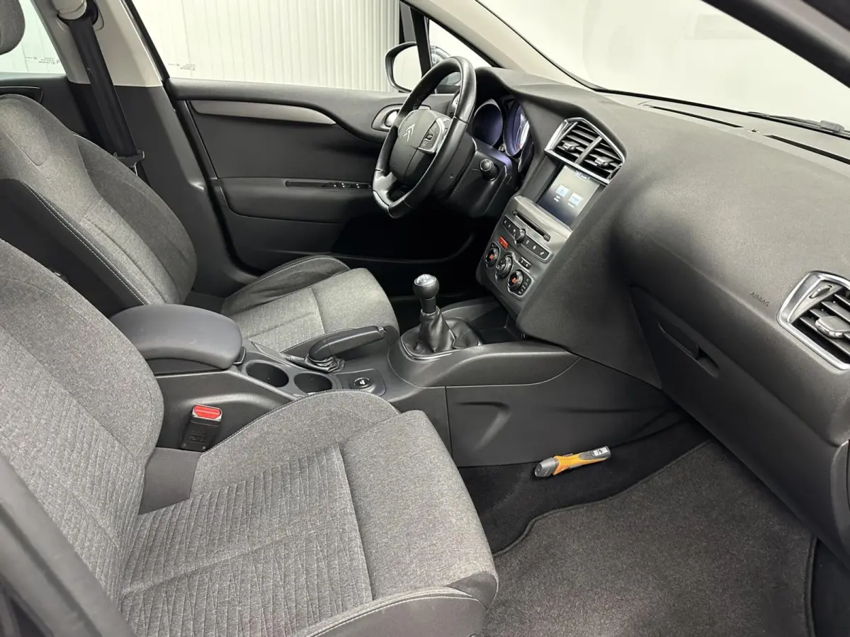 1.2 PureTech Feel Collection CARPLAY TREKHAAK CRUISE ECC LM.