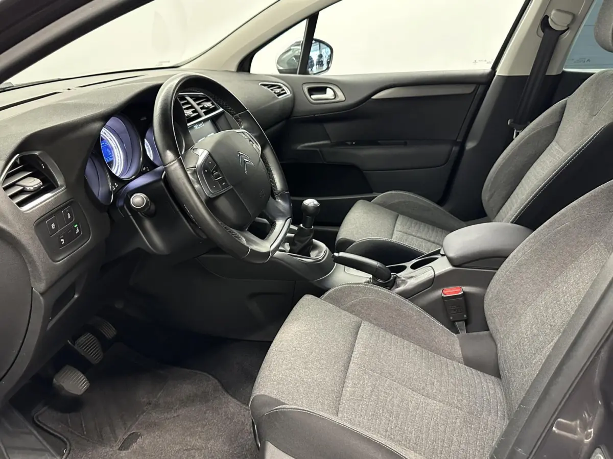 1.2 PureTech Feel Collection CARPLAY TREKHAAK CRUISE ECC LM.