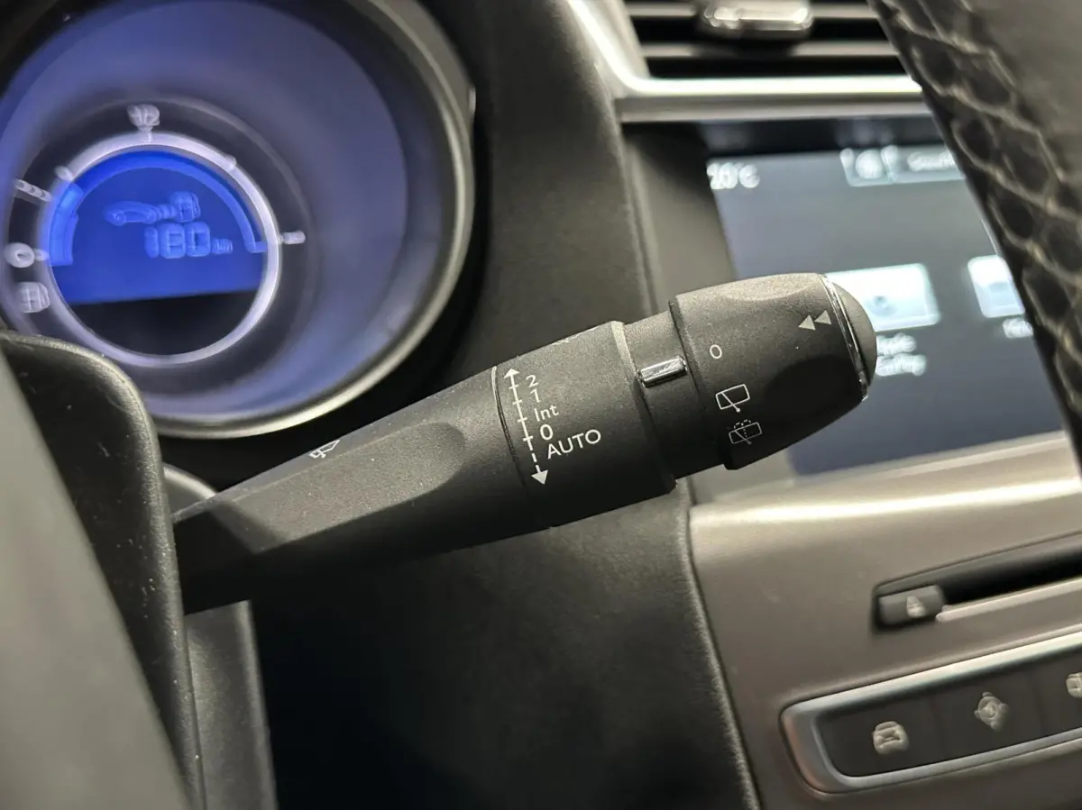 1.2 PureTech Feel Collection CARPLAY TREKHAAK CRUISE ECC LM.