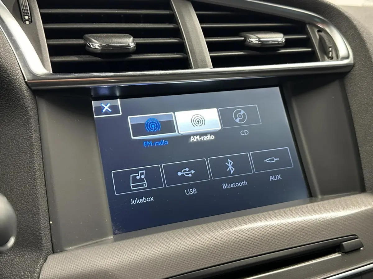 1.2 PureTech Feel Collection CARPLAY TREKHAAK CRUISE ECC LM.