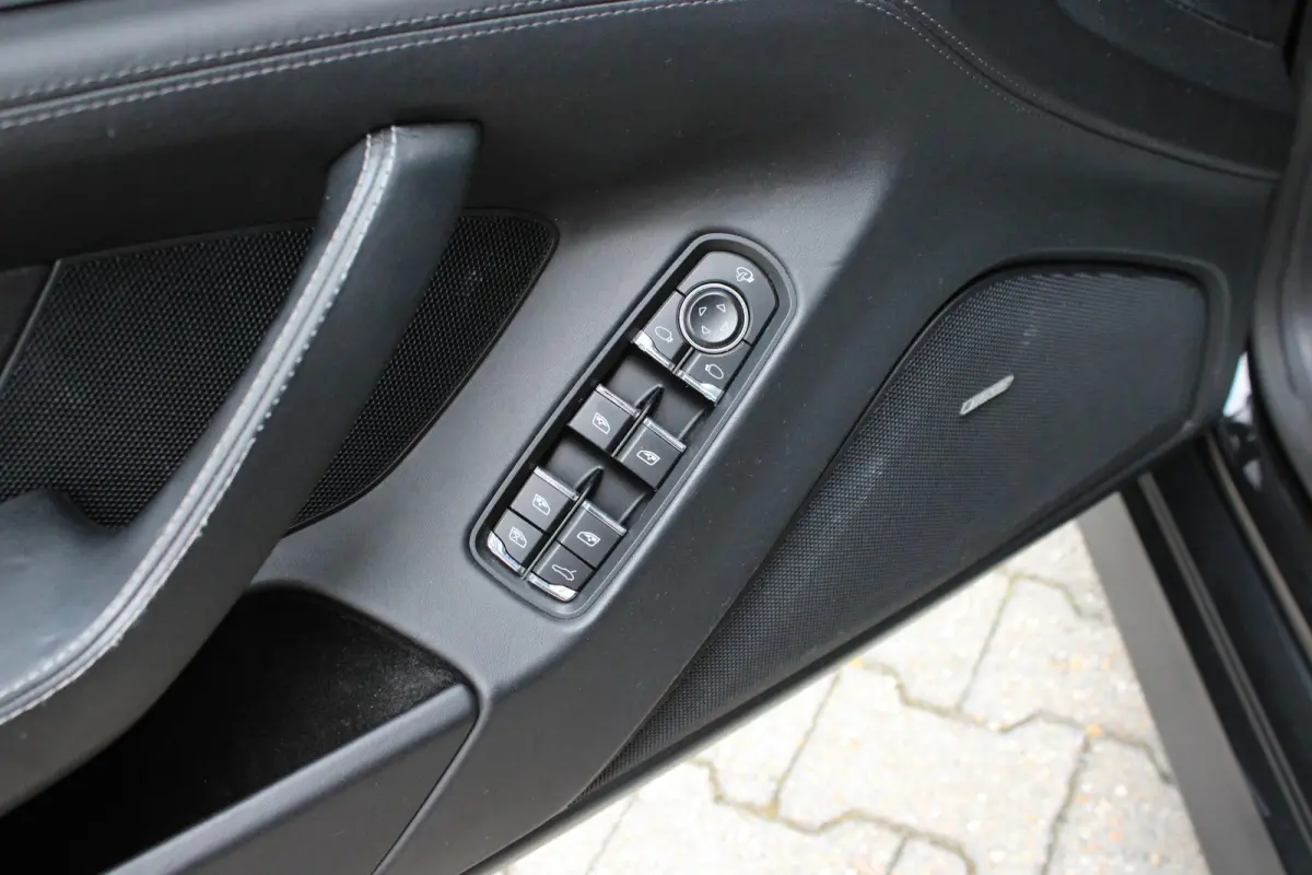 4.8 GTS Schuifdak | Camera | Navi | Stoelverwarming | 430 PK | Volledig Onderhouden