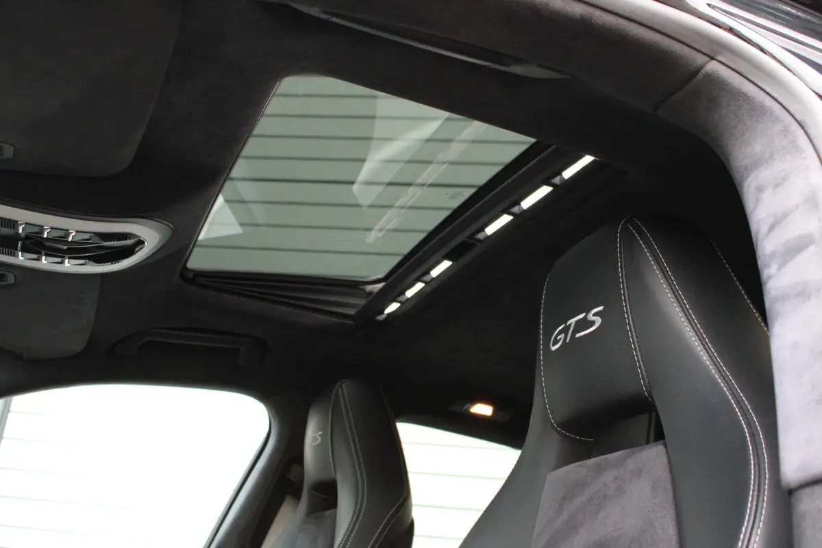 4.8 GTS Schuifdak | Camera | Navi | Stoelverwarming | 430 PK | Volledig Onderhouden