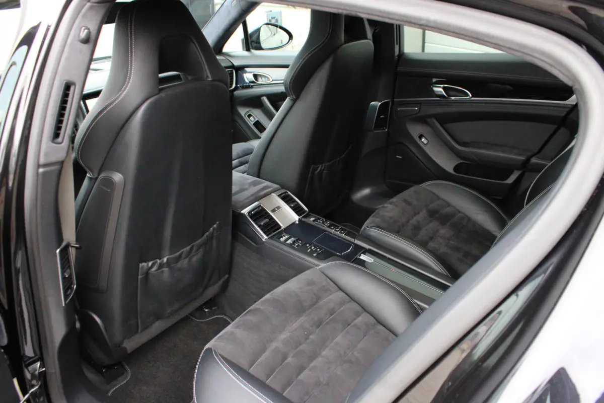4.8 GTS Schuifdak | Camera | Navi | Stoelverwarming | 430 PK | Volledig Onderhouden