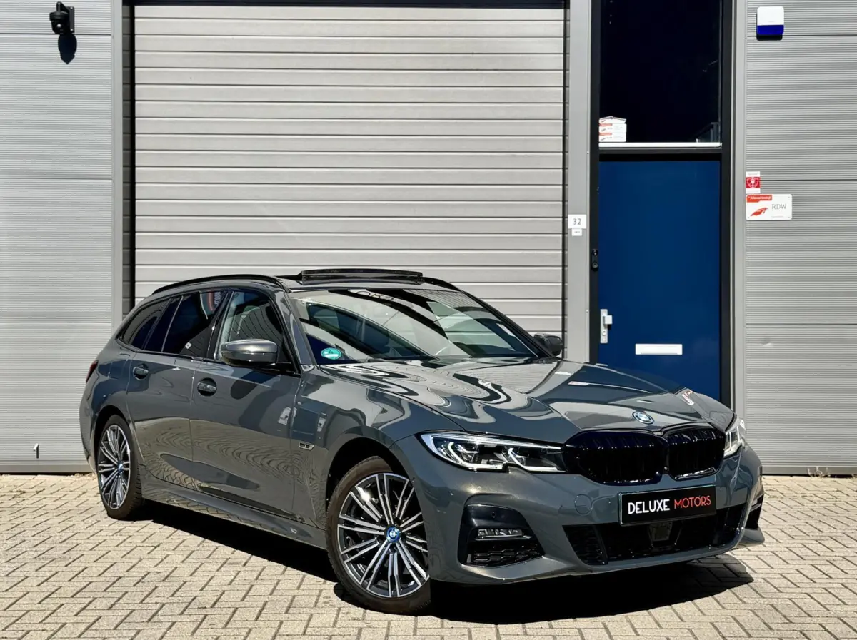330e xDrive M sport |Pano|HUD|Memory|360