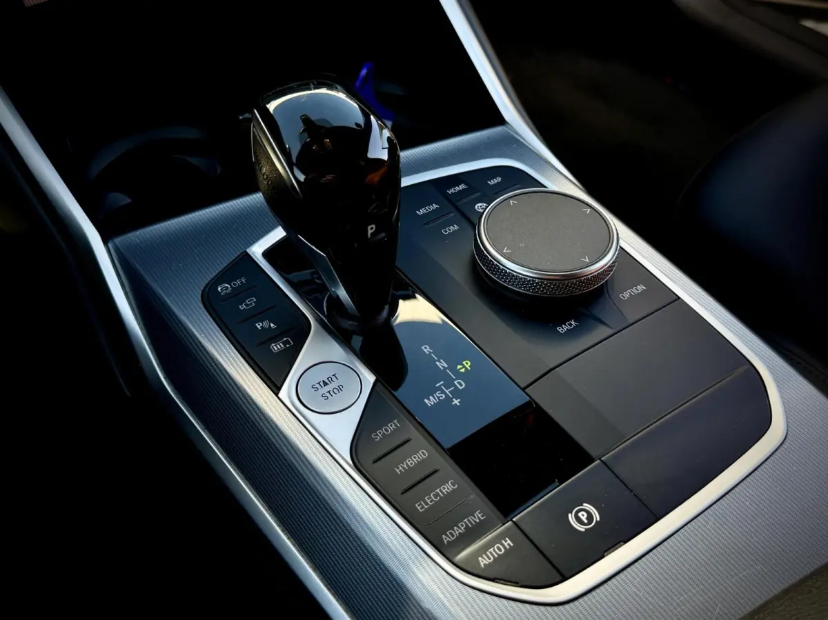 330e xDrive M sport |Pano|HUD|Memory|360