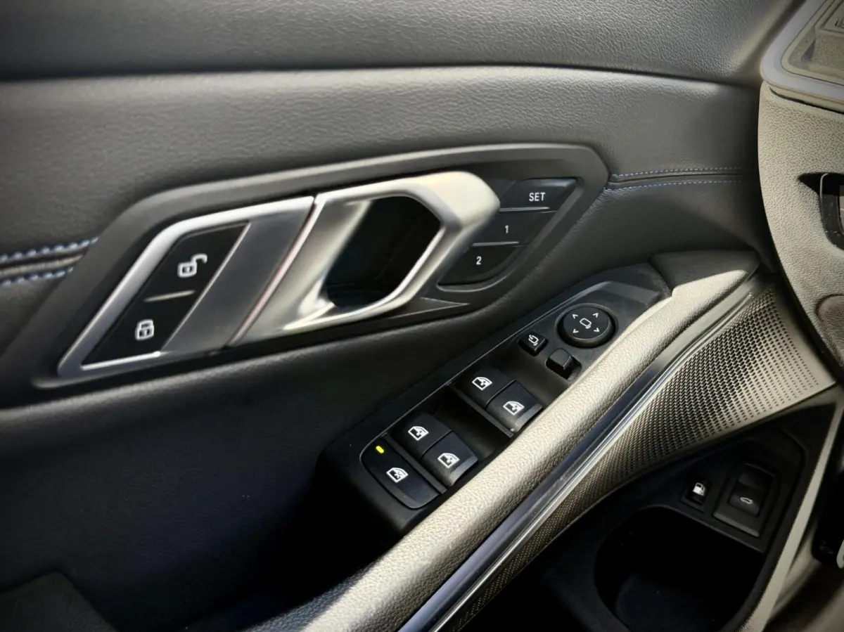 330e xDrive M sport |Pano|HUD|Memory|360