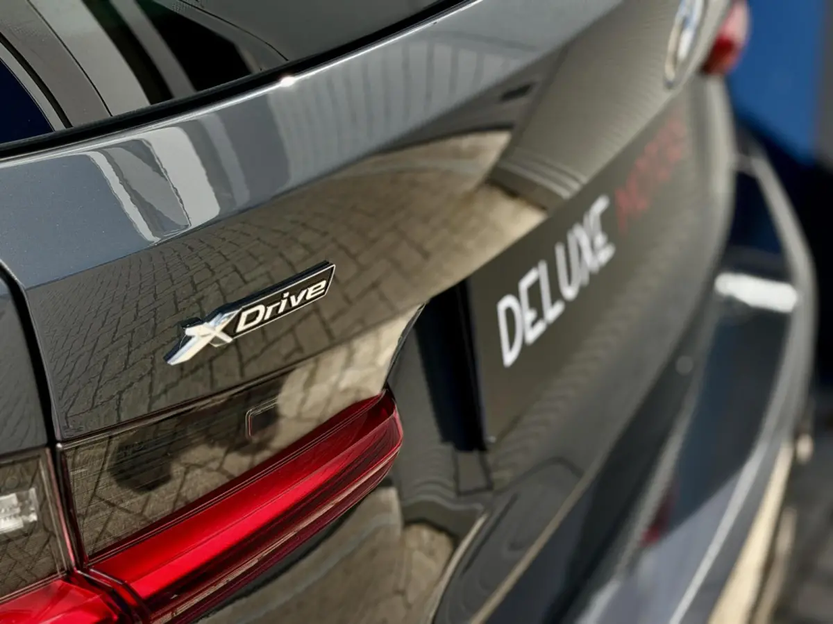 330e xDrive M sport |Pano|HUD|Memory|360