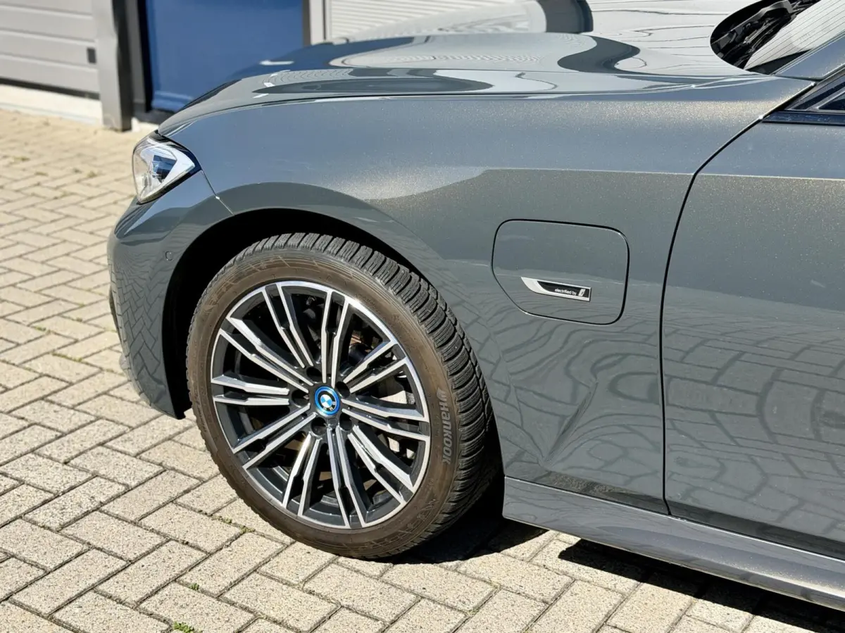 330e xDrive M sport |Pano|HUD|Memory|360