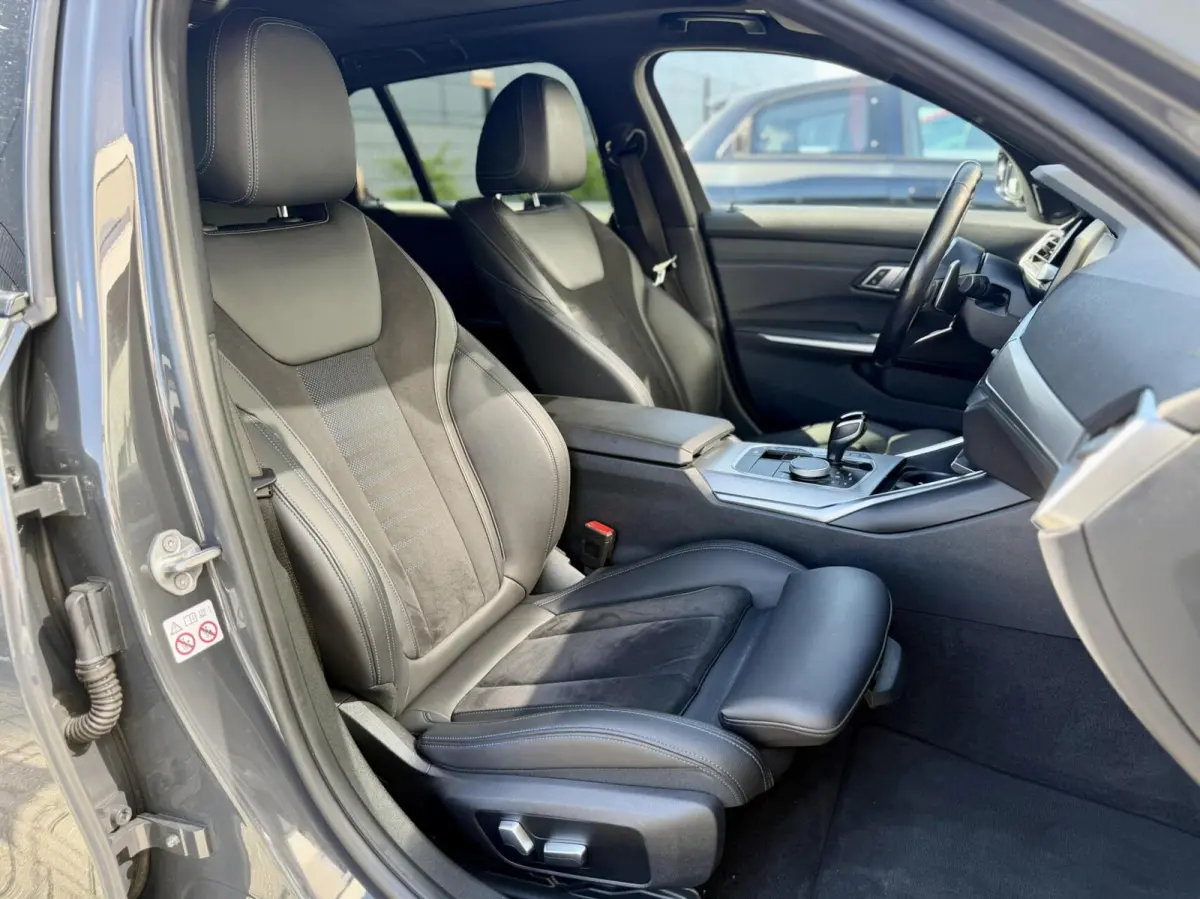330e xDrive M sport |Pano|HUD|Memory|360