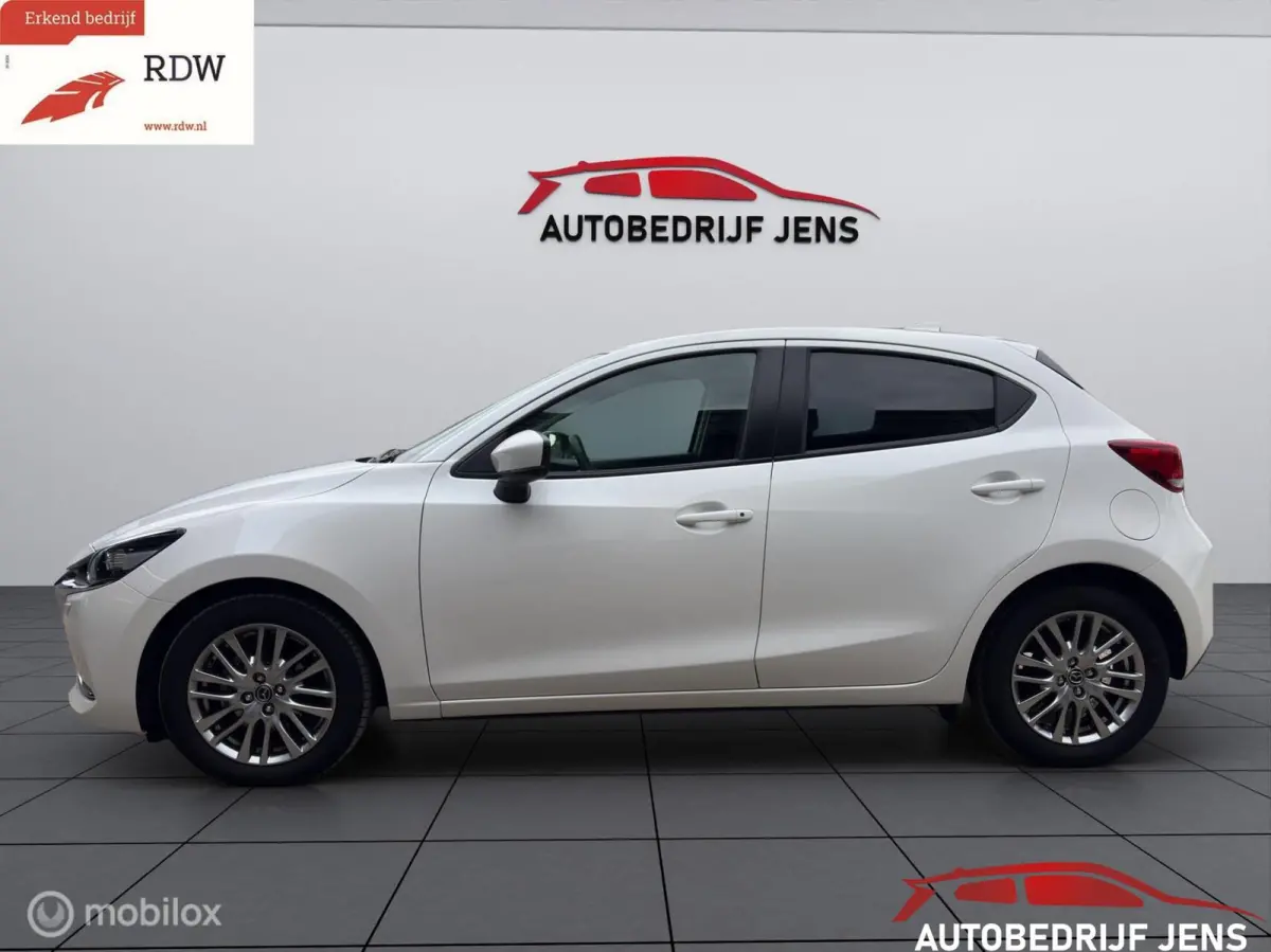 1.5 Skyactiv-G Luxury|OKINAMI uitvoering