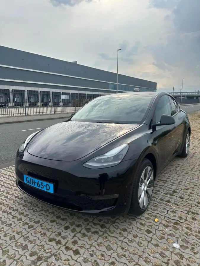 RWD 58 kWh Pano