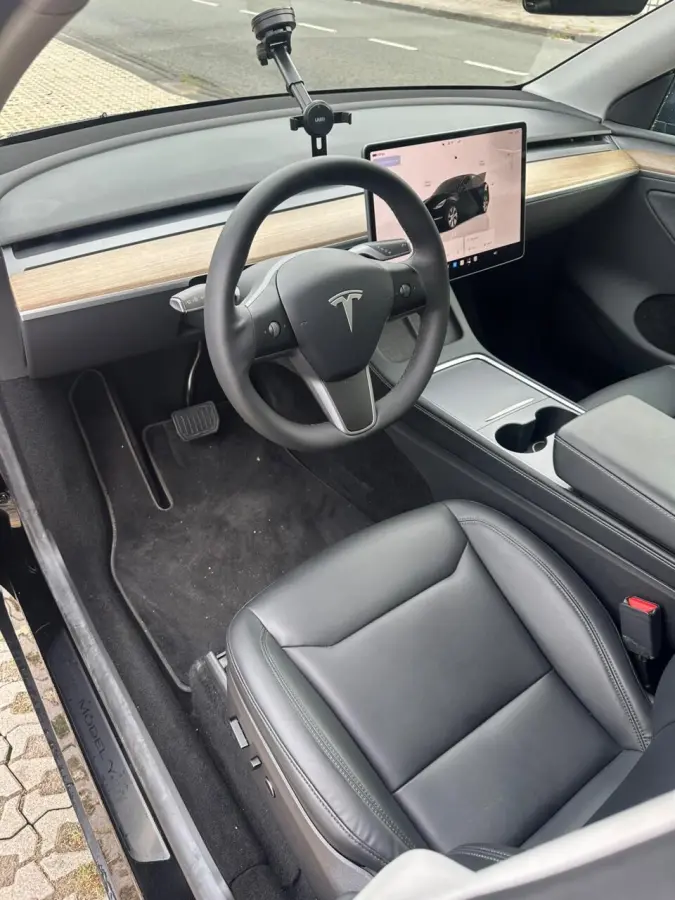 RWD 58 kWh Pano