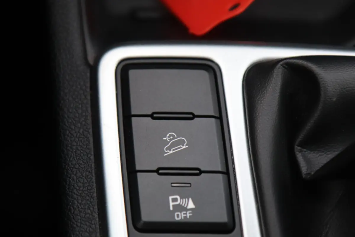 1.6 T-GDI DYNAMICLINE | CARPLAY | TREKHAAK 1900 kg | CAMERA | NAVI | STOELVERWARMING | LANE ASSIST