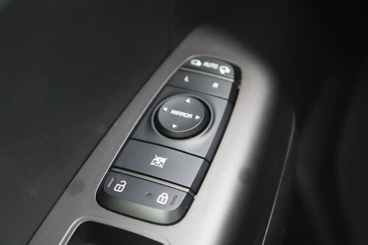 1.6 T-GDI DYNAMICLINE | CARPLAY | TREKHAAK 1900 kg | CAMERA | NAVI | STOELVERWARMING | LANE ASSIST