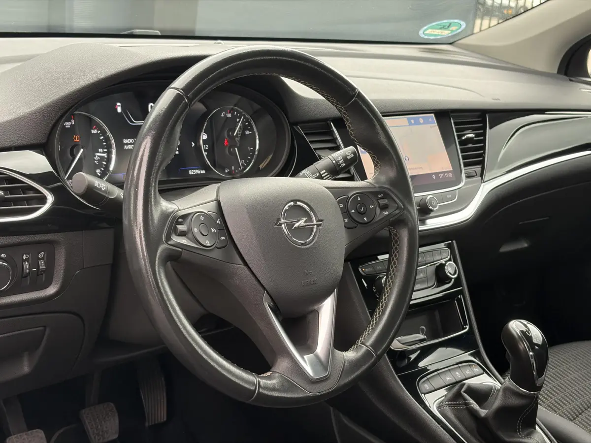 1.2 Business Elegance 2e Eigenaar l Navi l Camera l Carplay l Keyless l Trekhaak l 110pk l Pdc V+A l Halfleder l 6 Bak l N.A.P l | Lm velgen l Rijstrooksensor l Apk tot 07-2027