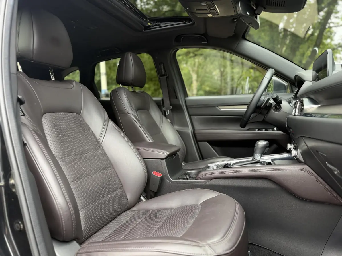 2.5 SkyActiv-G 194 Luxury | Trekhaak | 360 | HUD | Bose | Schuifdak | Leder | Memory |