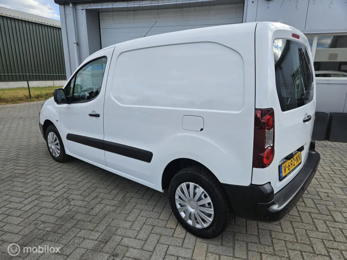 bestel 1.6 BlueHDI 100 Club S&S