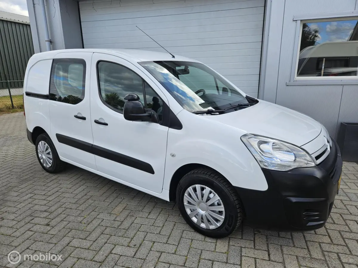 bestel 1.6 BlueHDI 100 Club S&S