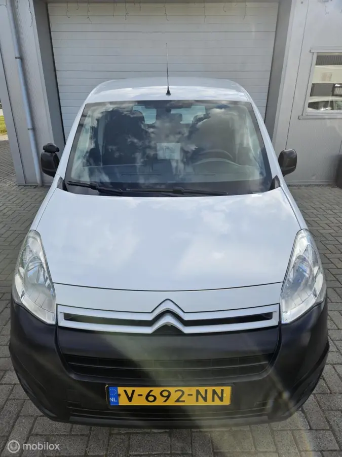 bestel 1.6 BlueHDI 100 Club S&S