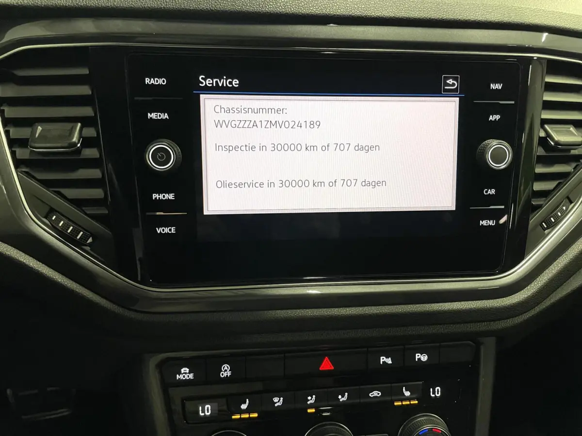1.5 TSI R-Line/ Cam/ Keyless/ CarPlay/ 19''LMV/ Trekhaak