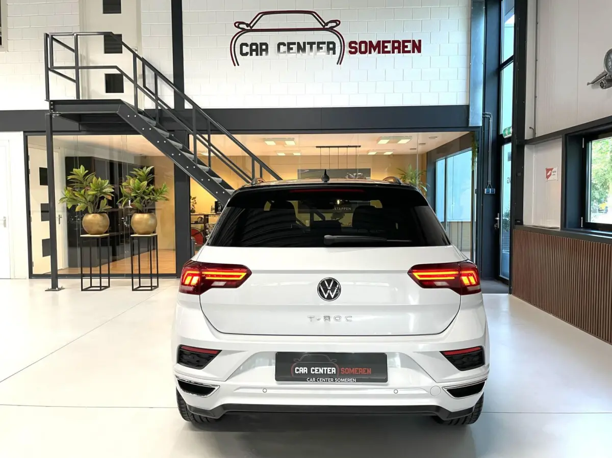 1.5 TSI R-Line/ Cam/ Keyless/ CarPlay/ 19''LMV/ Trekhaak