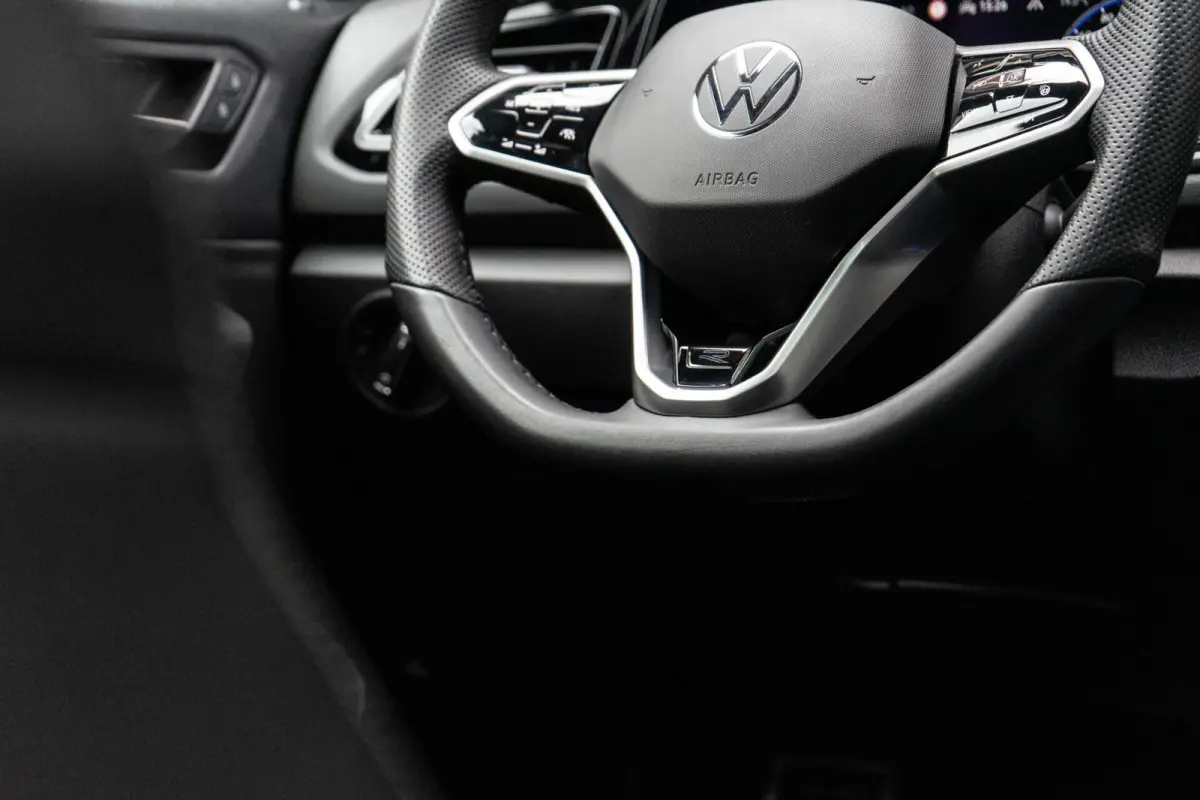 1.5 TSI R-Line Pano / Memory / Beats
