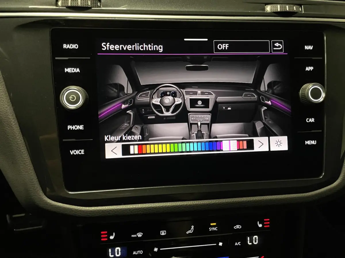 1.5 TSI R-Line Black Style/ Cam/ Pano/ IQ LED/ Standkachel