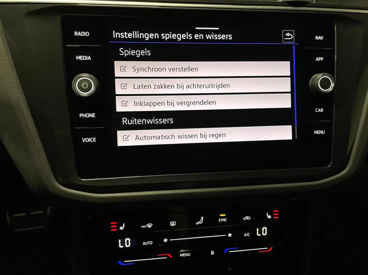 1.5 TSI R-Line Black Style/ Cam/ Pano/ IQ LED/ Standkachel