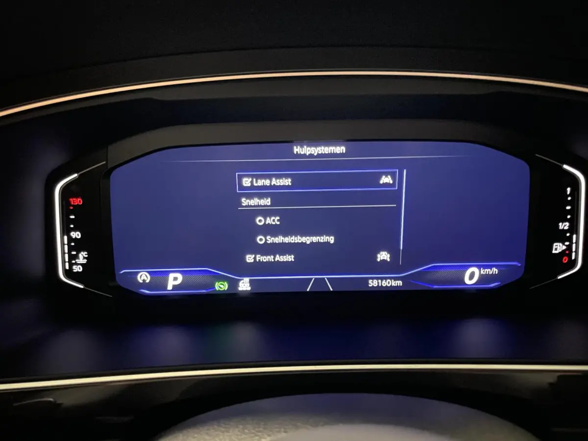 1.5 TSI R-Line Black Style/ Cam/ Pano/ IQ LED/ Standkachel