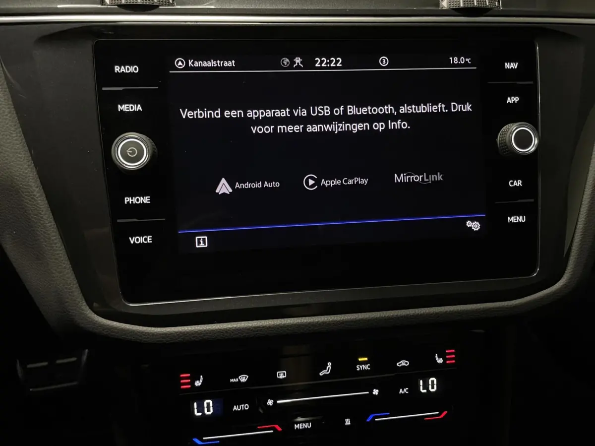 1.5 TSI R-Line Black Style/ Cam/ Pano/ IQ LED/ Standkachel