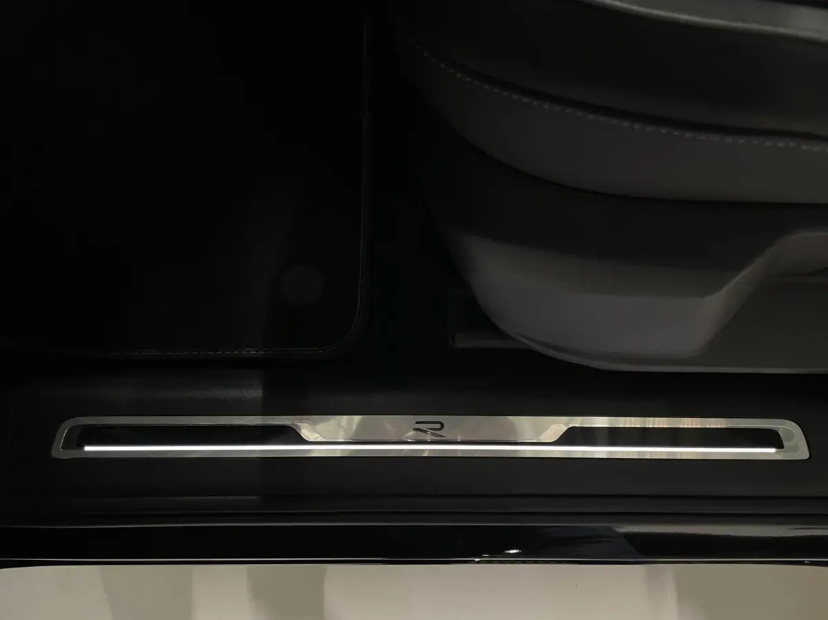 1.5 TSI R-Line Black Style/ Cam/ Pano/ IQ LED/ Standkachel