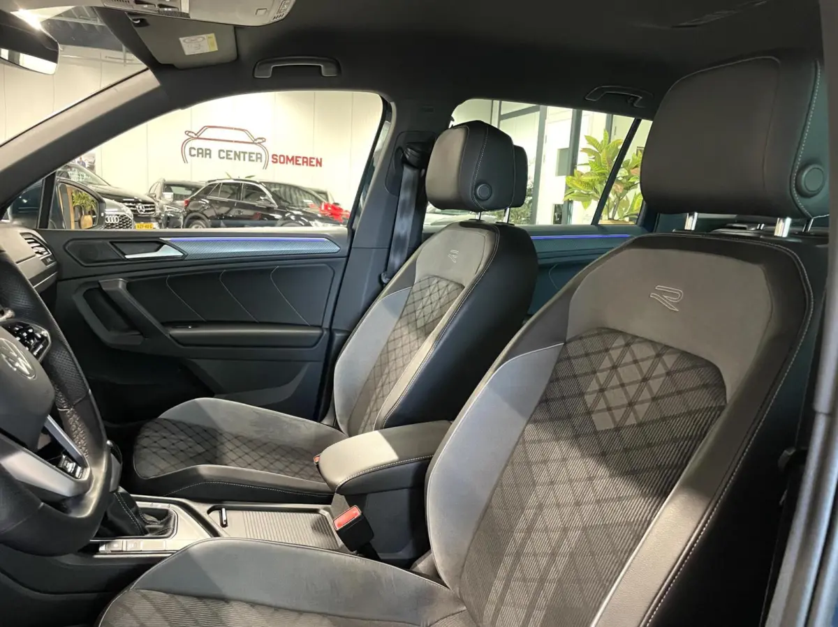 1.5 TSI R-Line/ Cam/ IQ LED/ CarPlay/ Trekhaak/ 19"LMV