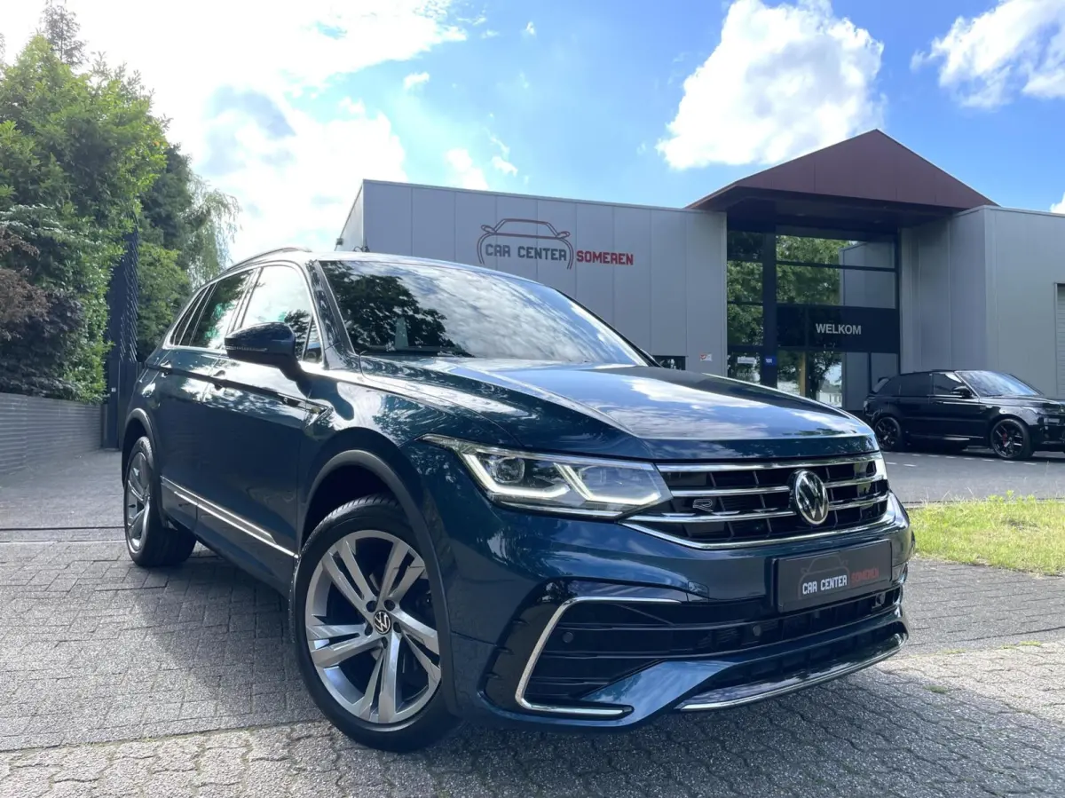 1.5 TSI R-Line/ Cam/ IQ LED/ CarPlay/ Trekhaak/ 19"LMV