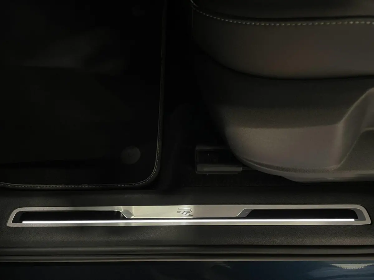 1.5 TSI R-Line/ Cam/ IQ LED/ CarPlay/ Trekhaak/ 19"LMV