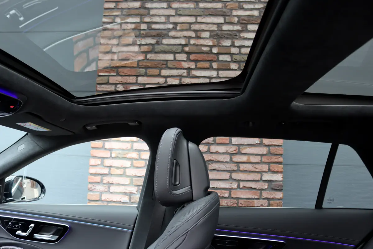 300 de 4MATIC AMG Line | Luchtvering | Hyperscreen | Distronic+ | HUD | Nappa Leder | Stoelventilatie | Vlakkenverwarming | Massage | 3D-Display |