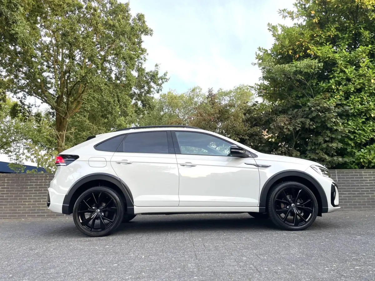 1.0 TSI R-Line Black Style/ Cam/ Keyless/ IQ LED/ 18''LMV/ CarPlay