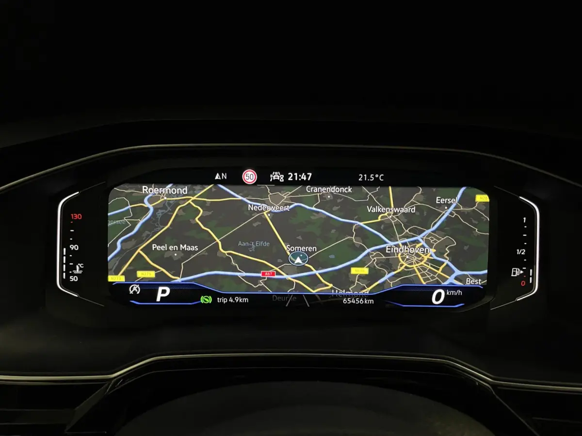 1.0 TSI R-Line Black Style/ Cam/ Keyless/ IQ LED/ 18''LMV/ CarPlay