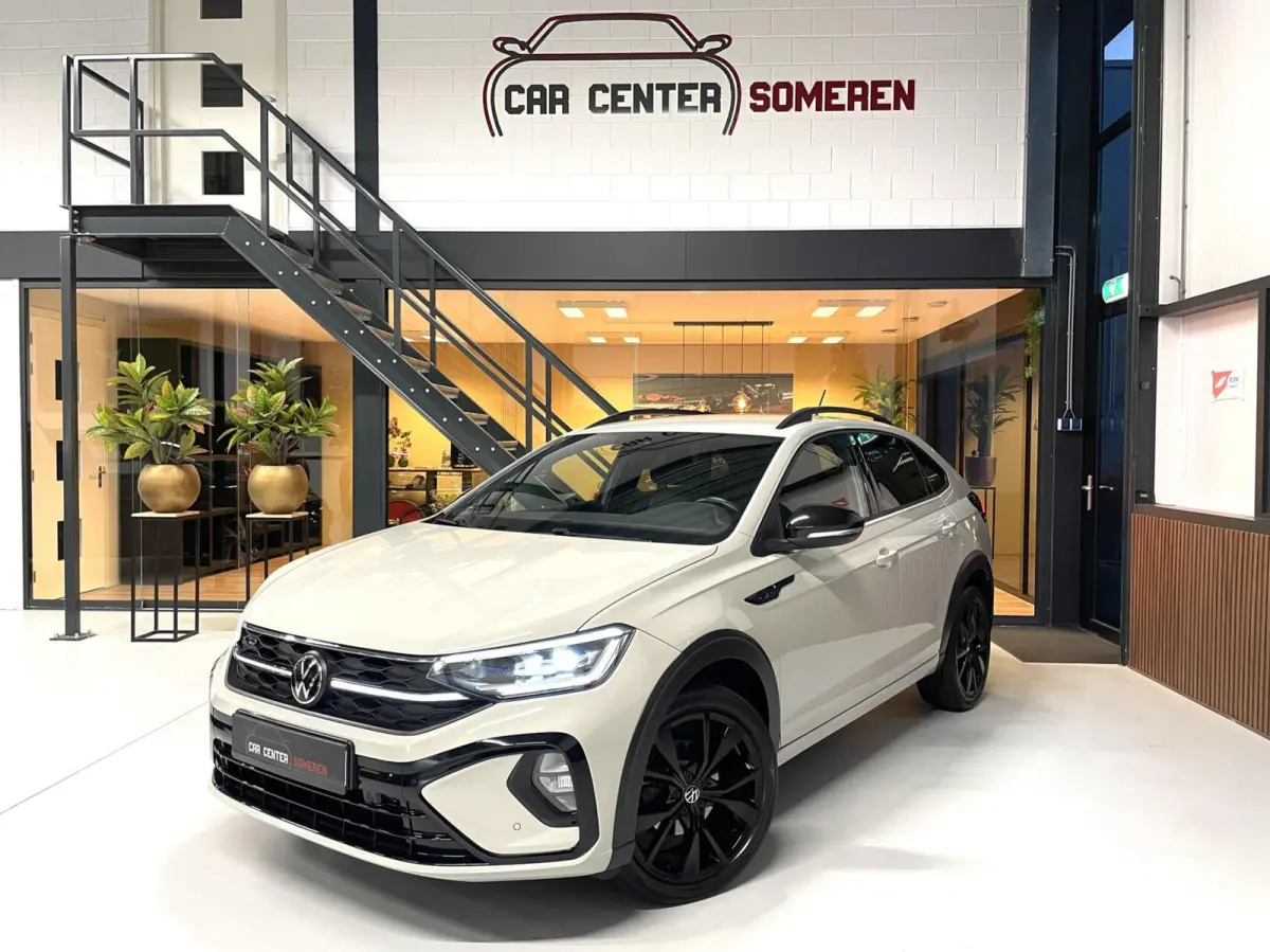 1.0 TSI R-Line Black Style/ Cam/ Keyless/ IQ LED/ 18''LMV/ CarPlay