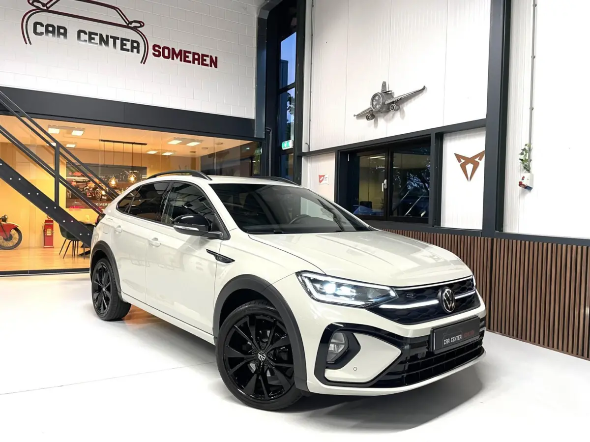 1.0 TSI R-Line Black Style/ Cam/ Keyless/ IQ LED/ 18''LMV/ CarPlay