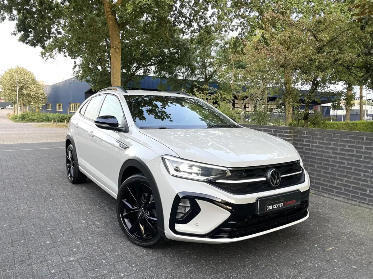 1.0 TSI R-Line Black Style/ Cam/ Keyless/ IQ LED/ 18''LMV/ CarPlay