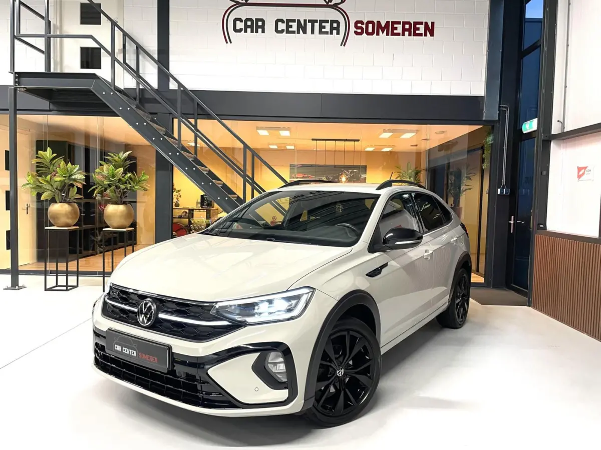 1.0 TSI R-Line Black Style/ Cam/ Keyless/ IQ LED/ 18''LMV/ CarPlay