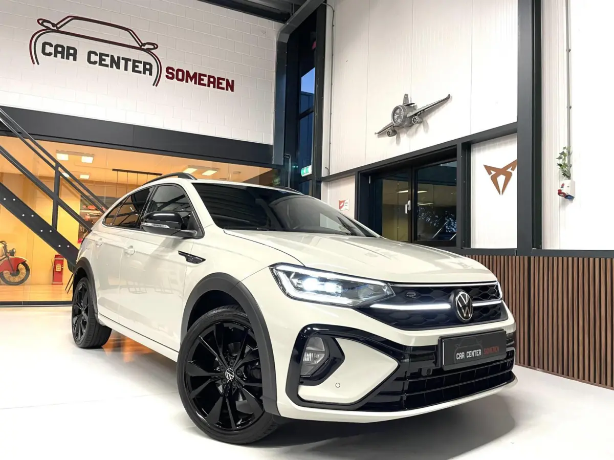 1.0 TSI R-Line Black Style/ Cam/ Keyless/ IQ LED/ 18''LMV/ CarPlay