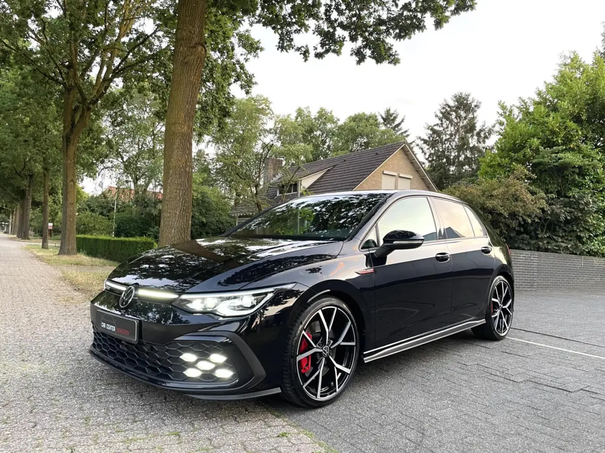 8 2.0 TSI GTI 245 PK/ Cam/ IQ LED/ 19''LMV/ CarPlay